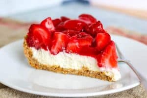 strawberry pretzel pie