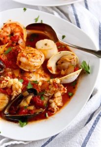 classic cioppino