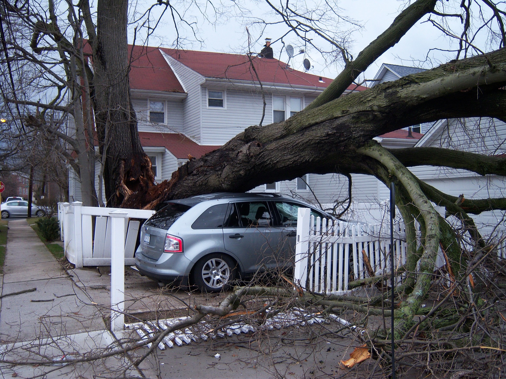 insurance-cover-hurricane-damage